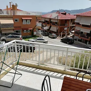 House Lena Apartman