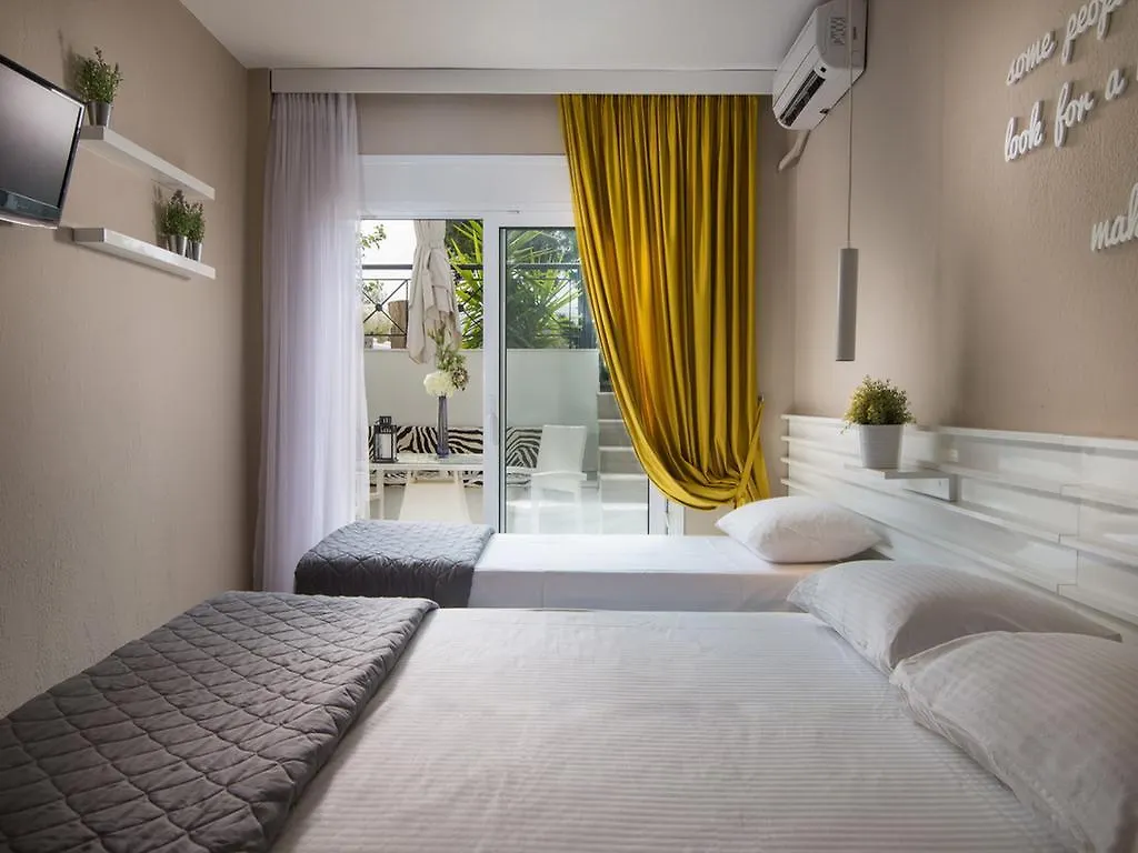 Frau Irenes Haus Apartment Sarti